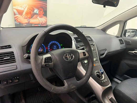 Toyota Auris 18 of 18