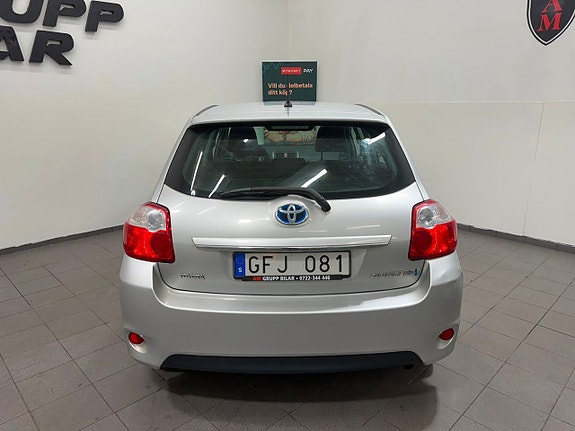 Toyota Auris 8 of 18