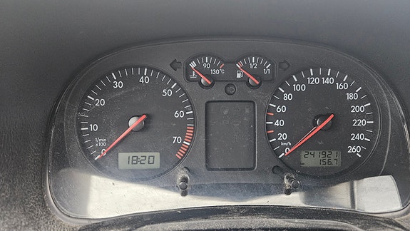 Volkswagen Golf IV 7 of 11