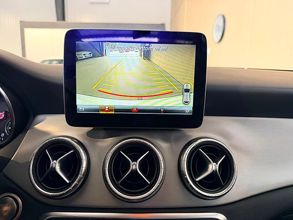Mercedes-Benz CLA200 d 13 of 22