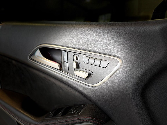 Mercedes-Benz CLA200 d 11 of 22