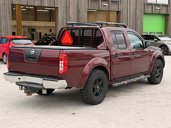 Nissan Navara 5 of 9
