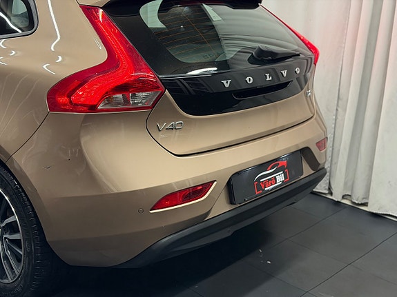 Volvo V40 6 of 30