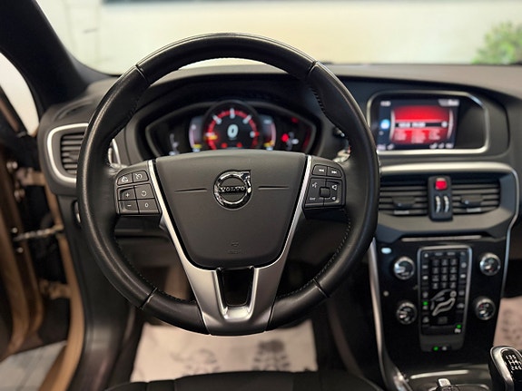 Volvo V40 16 of 30