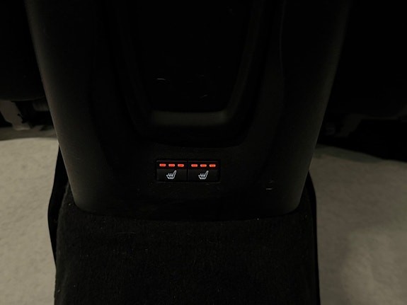 Volvo V40 17 of 30