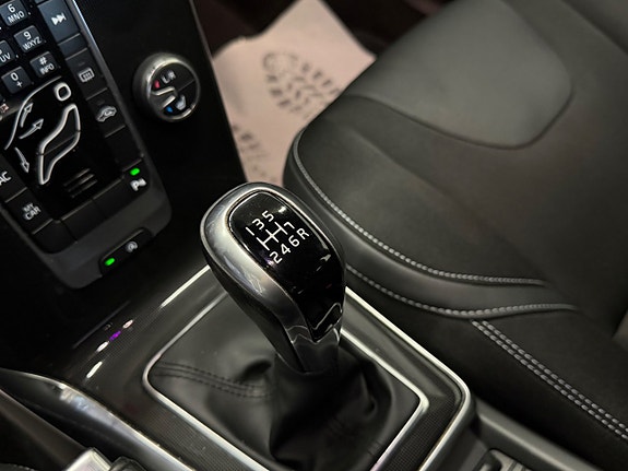 Volvo V40 24 of 30