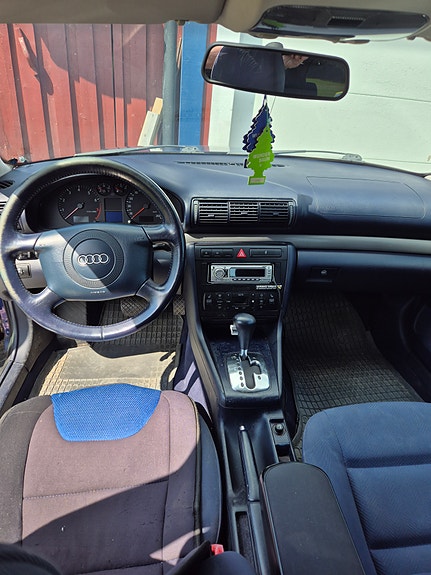 Audi A4 5 of 5