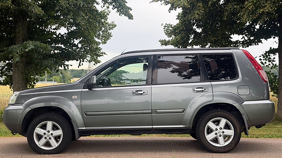 Nissan X-Trail 8 of 15