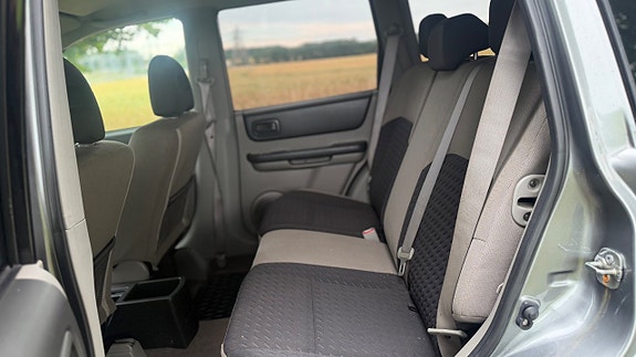 Nissan X-Trail 12 of 15