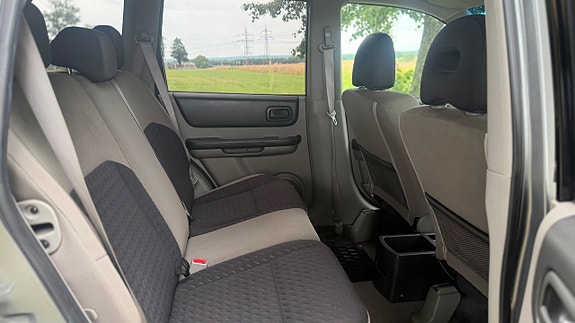 Nissan X-Trail 11 of 15