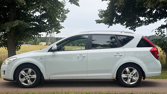 Kia Ceed 8 of 16