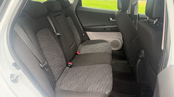 Kia Ceed 13 of 16