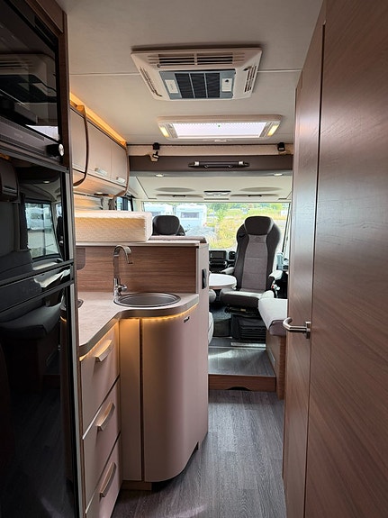 Knaus Live 700 MEG EXTRA UTRUSTAD CA 300.000 kr ENDAST 650 MIL 29 of 30
