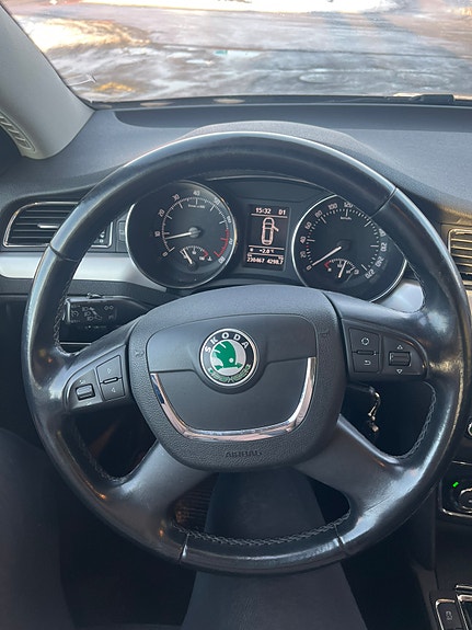 Skoda Superb 5 of 5