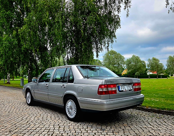 Volvo 960 4 of 5