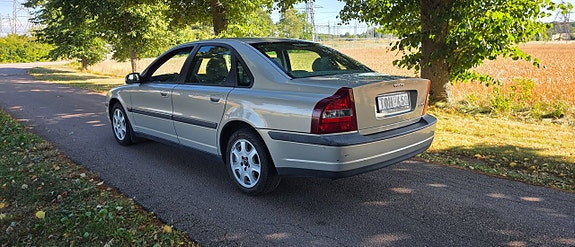 Volvo S80 3 of 5