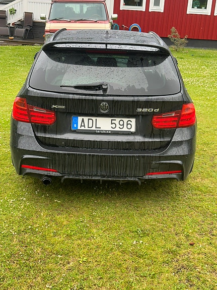BMW 320d 4 of 8