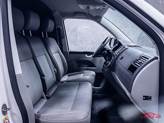 Volkswagen Transporter 15 of 28