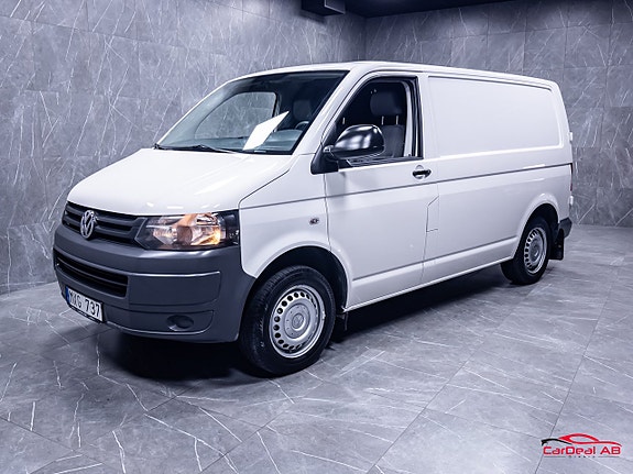 Volkswagen Transporter 3 of 5