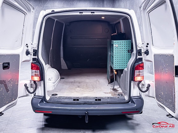 Volkswagen Transporter 17 of 28