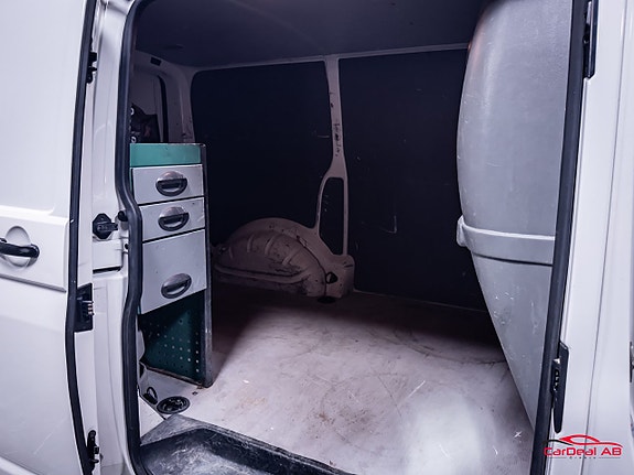 Volkswagen Transporter 16 of 28