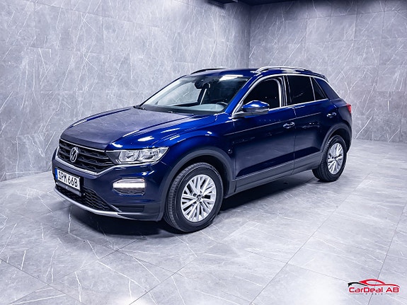 Volkswagen T-Roc 3 of 5