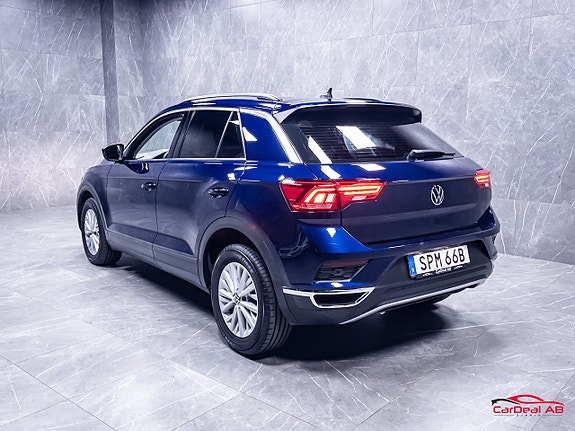 Volkswagen T-Roc 5 of 5
