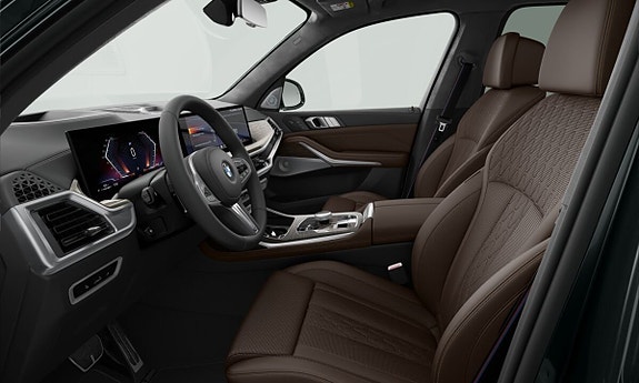 BMW X7 3 of 3