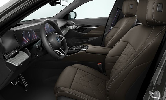 BMW i5 3 of 3