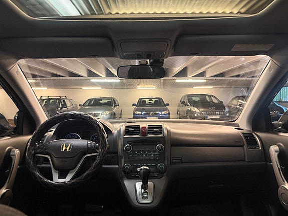 Honda CR-V 13 of 15