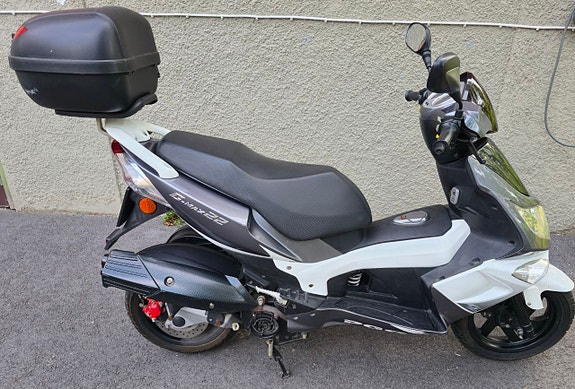 Pgo G-Max 220 4 of 5