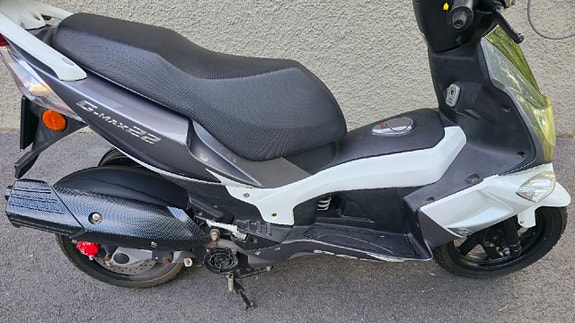 Pgo G-Max 220 5 of 5