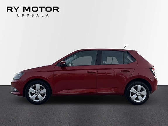 Skoda Fabia 2 of 5