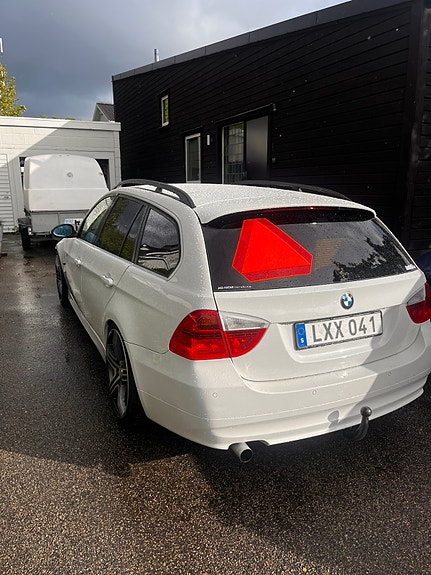 BMW 325d 3 of 8