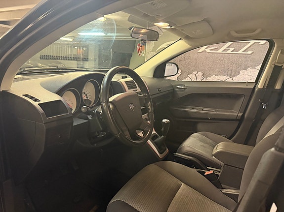 Dodge Caliber 9 of 15