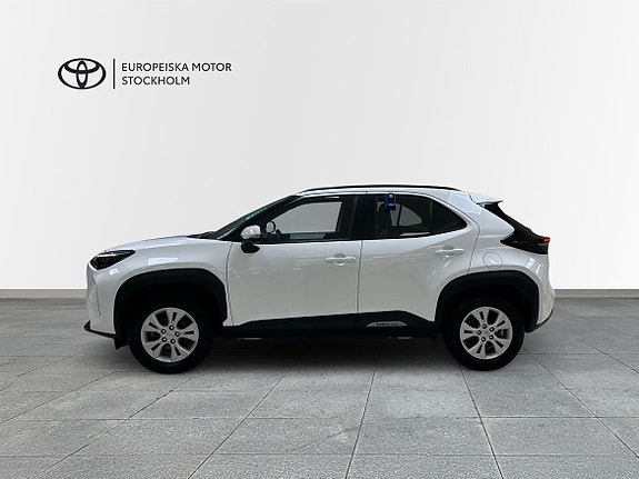 Toyota Yaris Cross 3 of 5