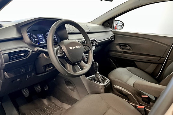 Dacia Sandero 10 of 17