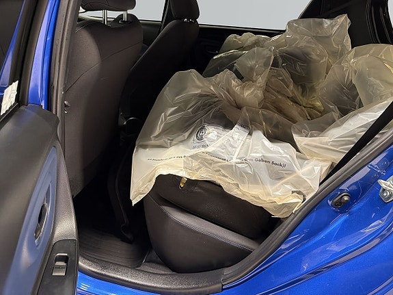 Toyota Yaris 7 of 11