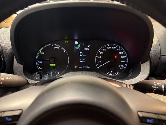 Toyota Yaris 13 of 13