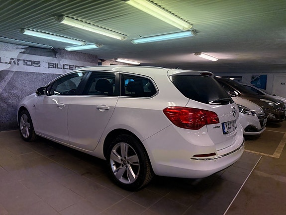 Opel Astra 6 of 16