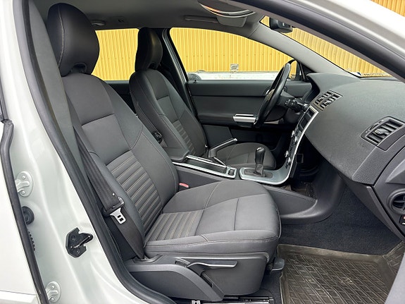 Volvo V50 12 of 16