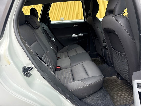 Volvo V50 14 of 16