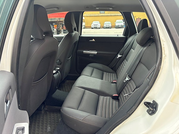 Volvo V50 13 of 16