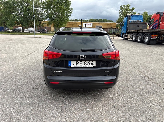 Kia Ceed 3 of 5