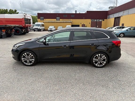 Kia Ceed 2 of 5