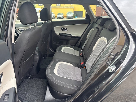 Kia Ceed 13 of 17