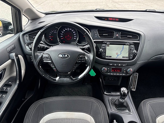 Kia Ceed 7 of 17