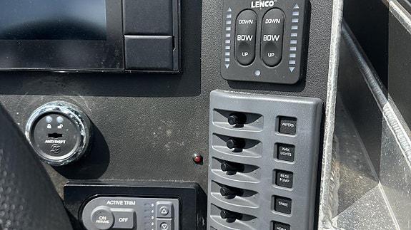 Viggo X8 med Mercury 400R 2018 med endast 80 timmar 8 of 11