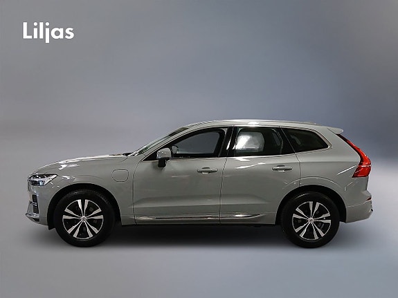 Volvo XC60 2 of 15