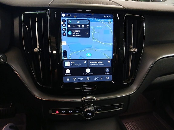 Volvo XC60 12 of 15